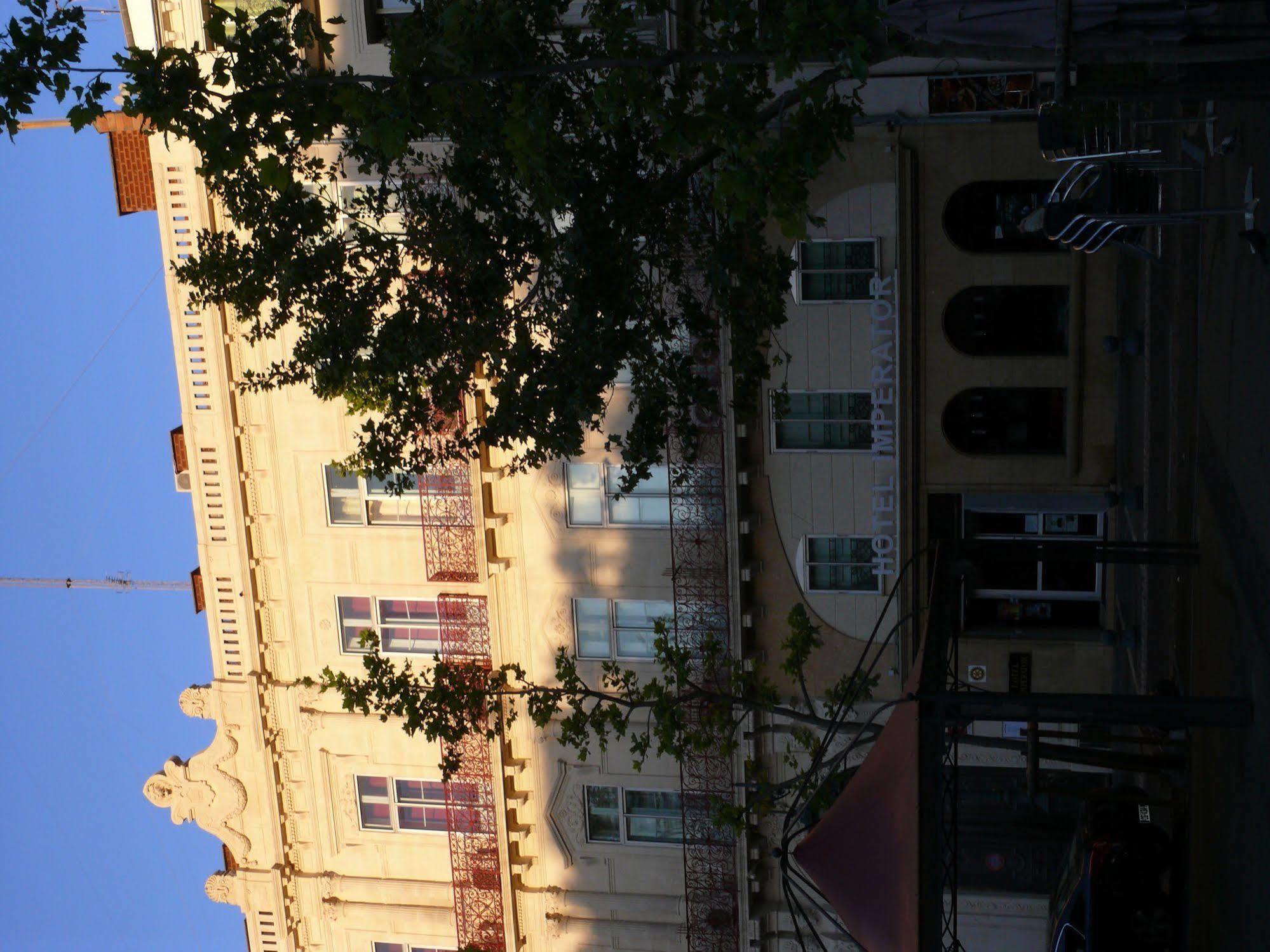 Hotel Imperator เบซิเยร์ ภายนอก รูปภาพ